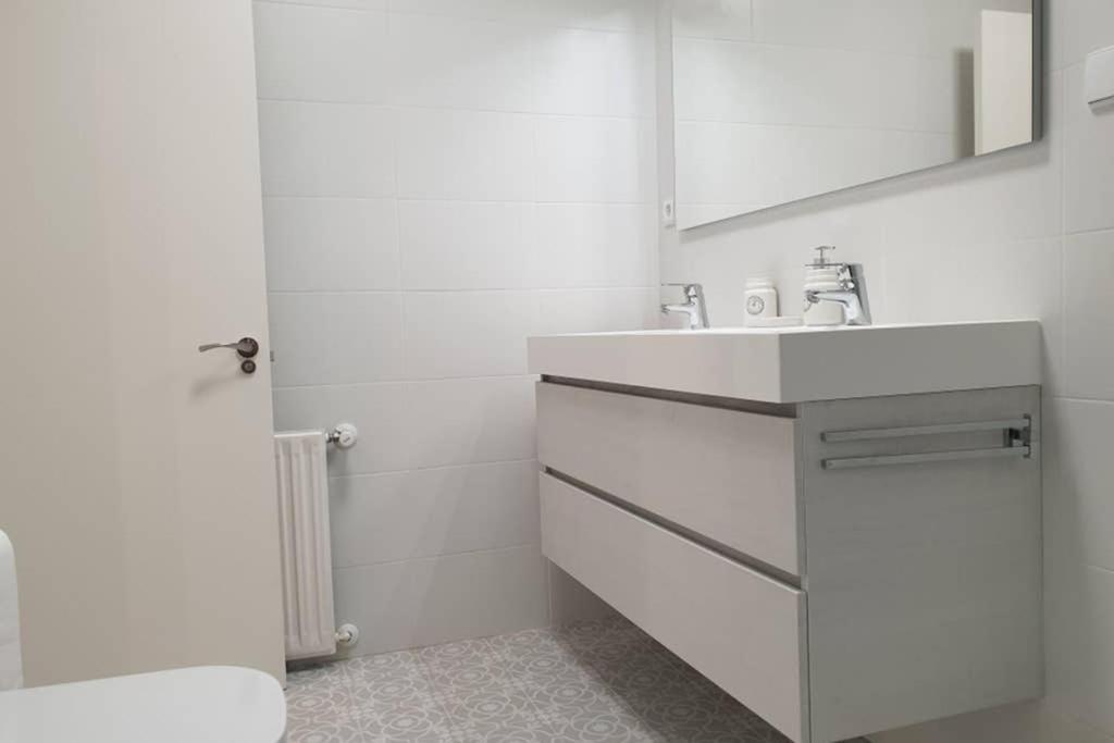 Apartament Nuevo-Casco Historico-Parking Gratuito. Oviedo Zewnętrze zdjęcie