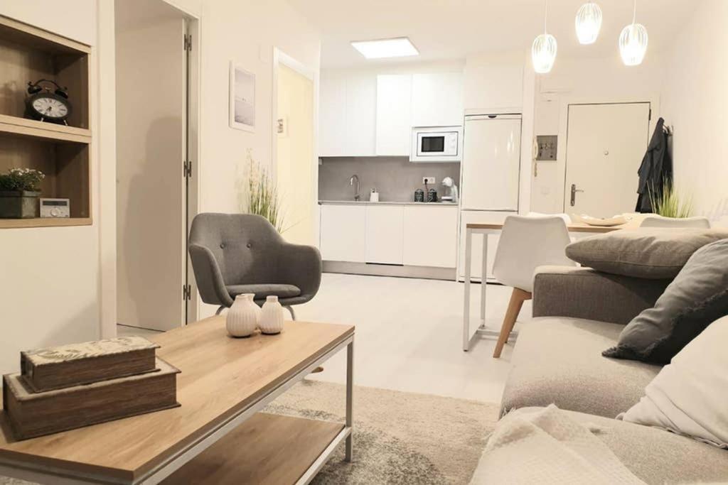 Apartament Nuevo-Casco Historico-Parking Gratuito. Oviedo Zewnętrze zdjęcie